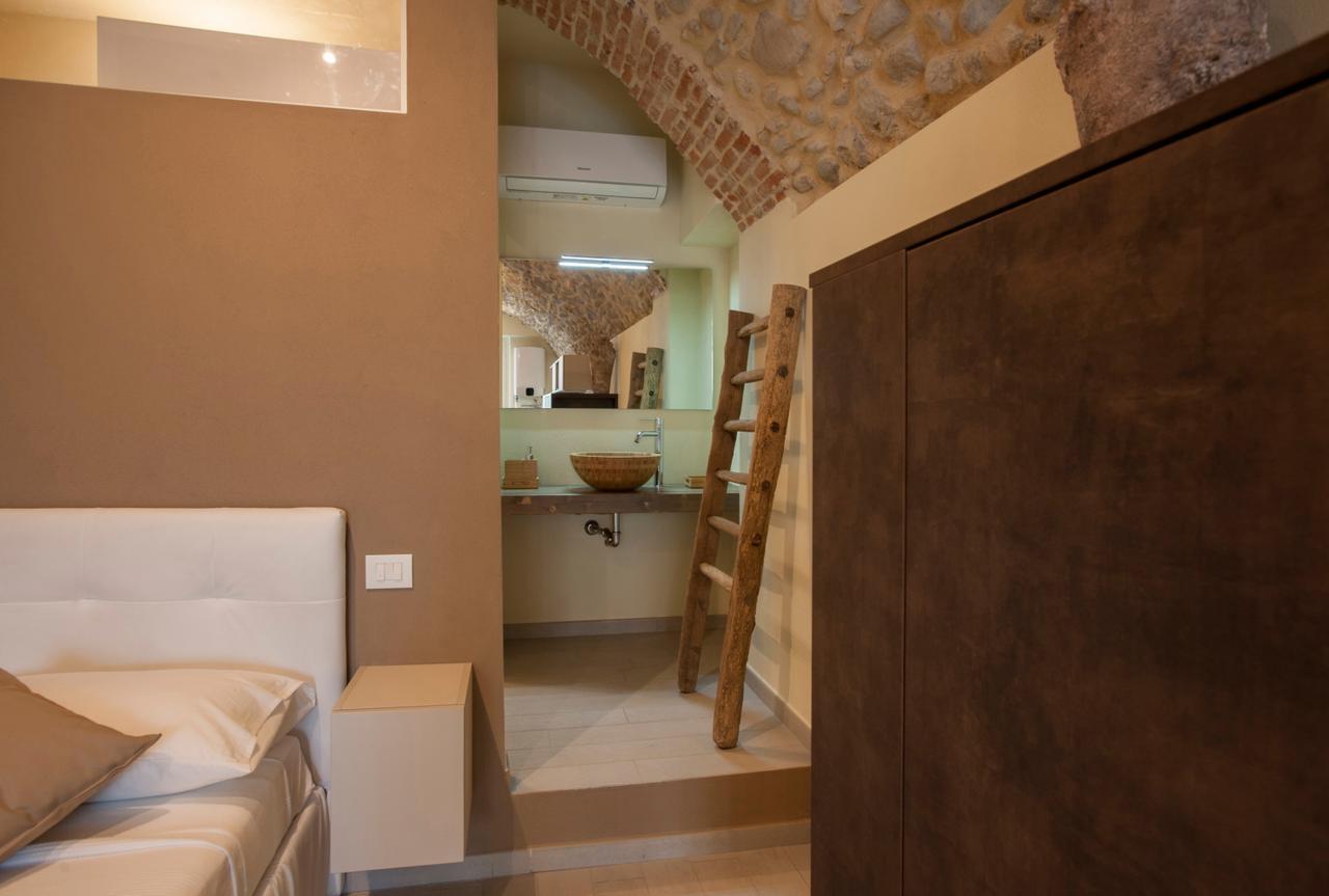 La Bellavita Del Garda Luxury Apartments Сан-Феличе-дель-Бенако Экстерьер фото